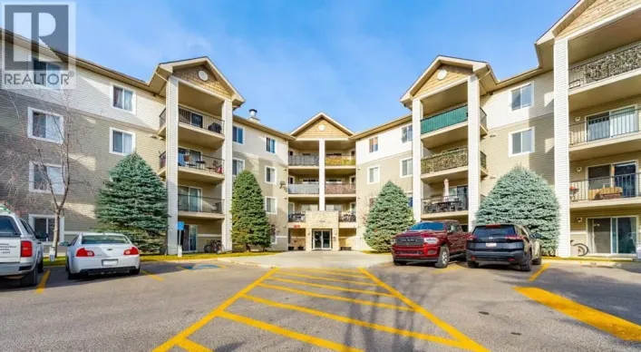 1406, 12 cimarron Common, Okotoks