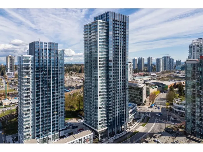 1408 10448 UNIVERSITY DRIVE, Surrey