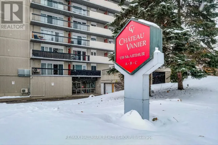 1408 - 158C MCARTHUR AVENUE, Ottawa