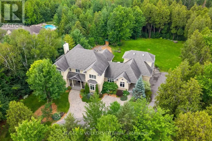 1408 BLACKHORSE COURT, Ottawa
