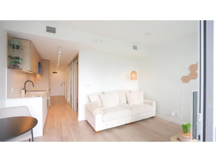 1409 13428 105 AVENUE, Surrey