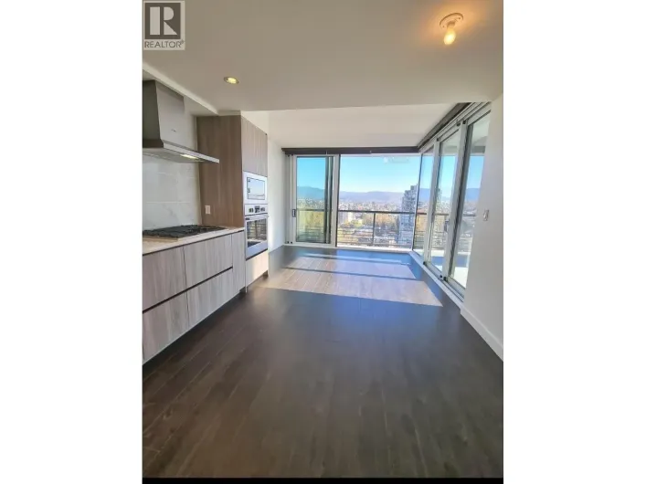 1409 4720 LOUGHEED HIGHWAY, Burnaby