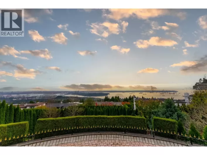 1409 CHARTWELL DRIVE, West Vancouver