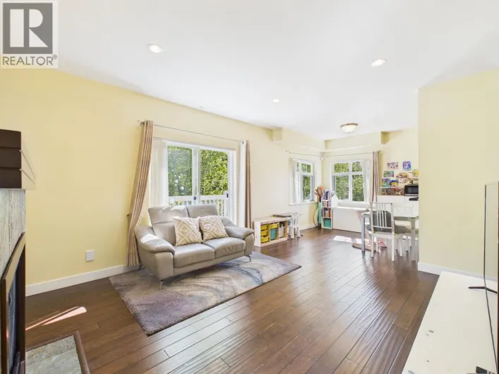 141 7388 MACPHERSON AVENUE, Burnaby