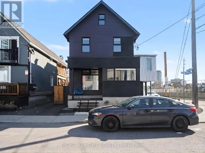 141 CARRUTHERS AVENUE, Ottawa