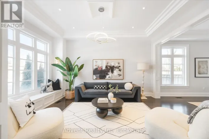 141 CONNAUGHT AVENUE, Toronto