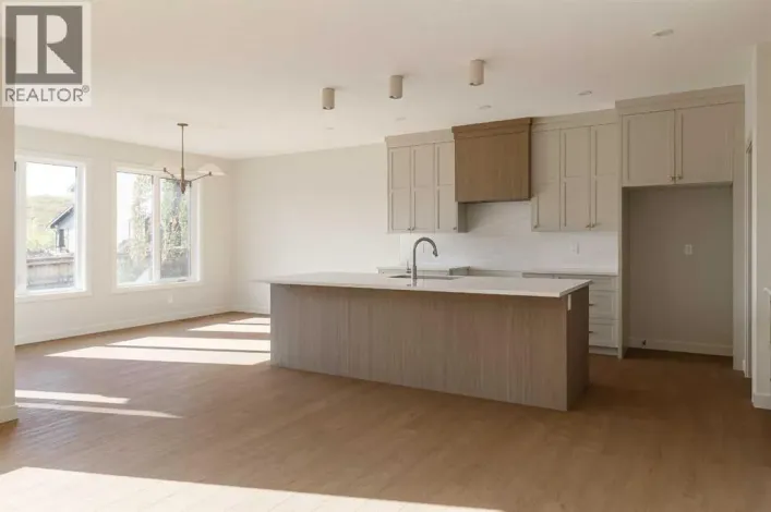 141 Creekstone Hill SW, Calgary