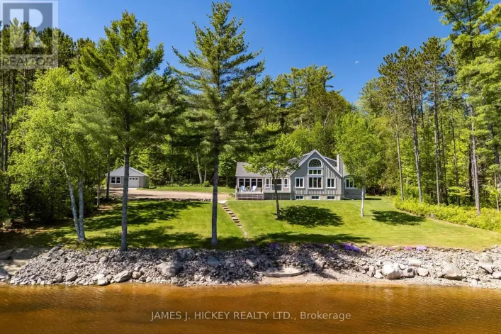 141 EZYLYFE LANE, Laurentian Hills