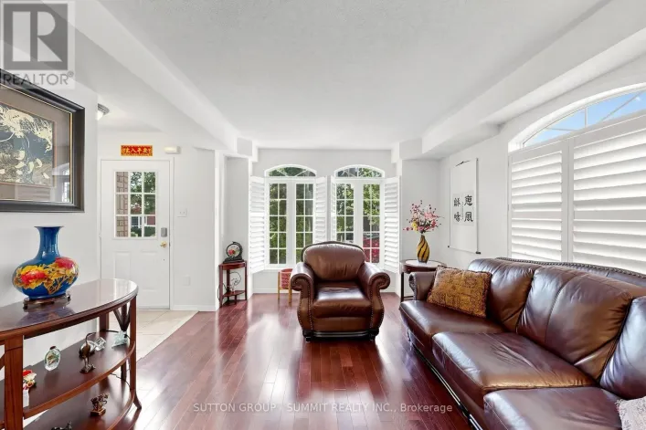 141 GATWICK DRIVE, Oakville