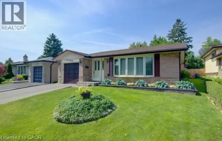 141 HAZELGLEN Drive, Kitchener