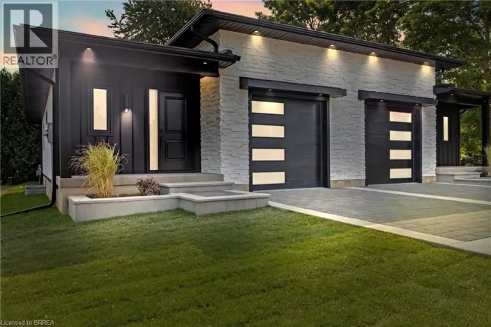 141 KING EDWARD Street, Paris