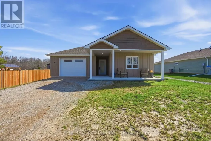 141 VICTORIA AVENUE E, South Huron