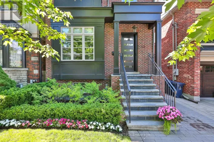 141 WANLESS AVENUE, Toronto
