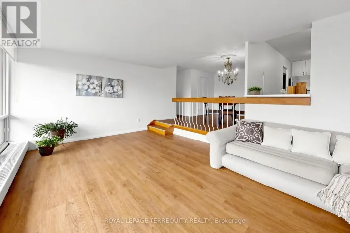 1410 - 455 SENTINEL ROAD, Toronto