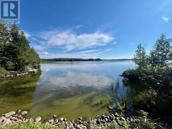 14101 HWy 17 HWY E, Dryden