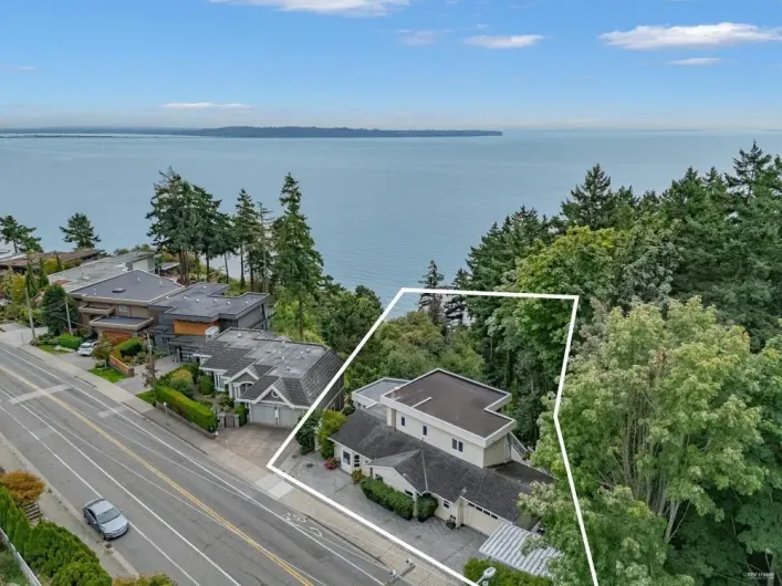 14104 MARINE DRIVE, White Rock