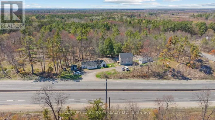 1411 HWY 11 S, Gravenhurst