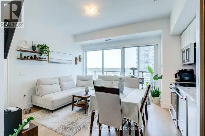 1413 - 30 SHORE BREEZE DRIVE, Toronto