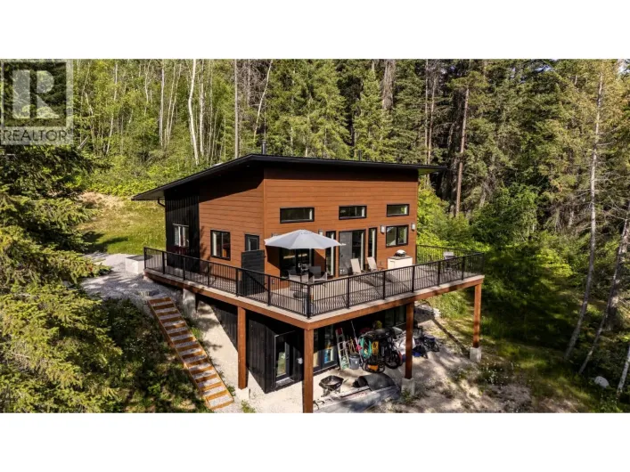 1414 Black Bear Drive, Golden
