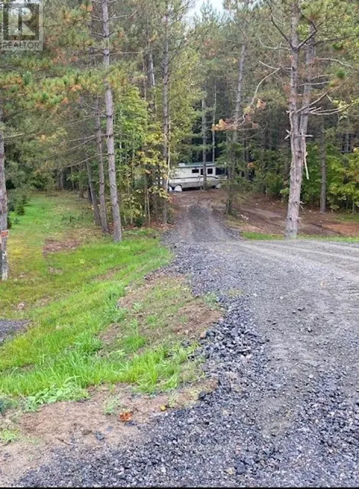 14146 522, Parry Sound Remote Area