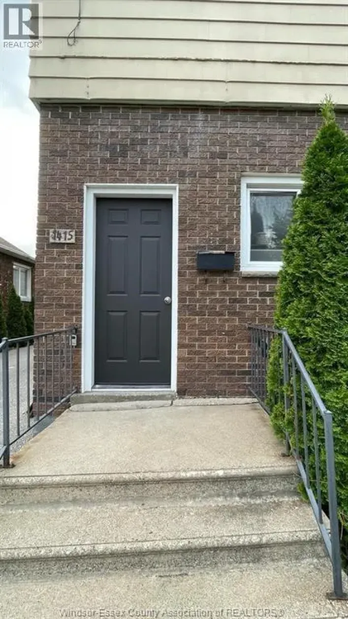1415 BRUCE AVENUE, Windsor