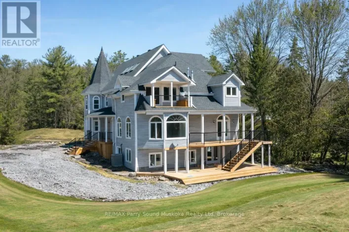 14-16 KNOWLES CRESCENT, Seguin