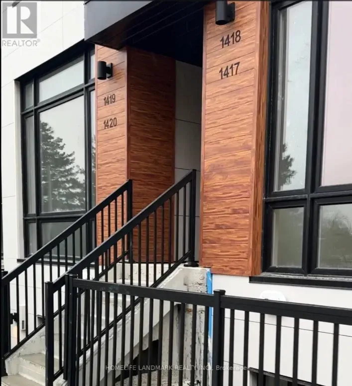 1418 - 15 DAVID EYER ROAD, Richmond Hill