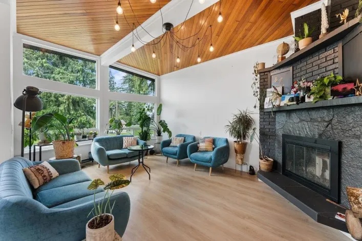 14180 KINDERSLEY DRIVE, Surrey