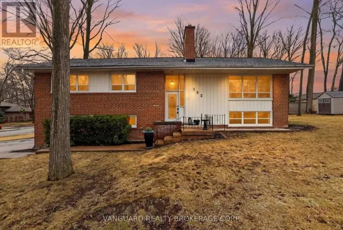 142 BEECHWOOD CRESCENT, Newmarket