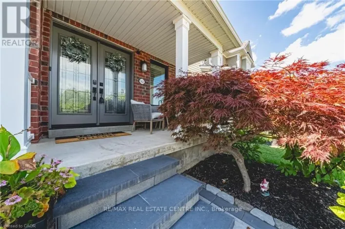 142 BRADLEY AVENUE, Hamilton