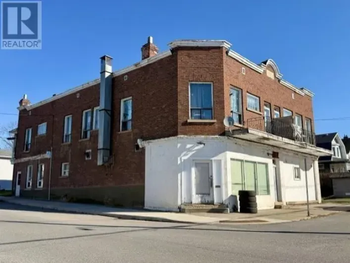 142 College ST, Thunder Bay