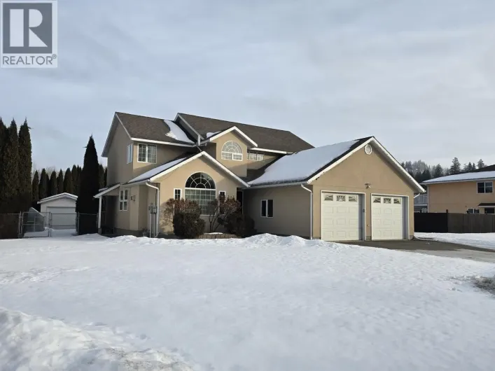 142 LOWE STREET, Quesnel