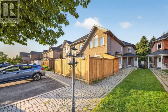 142 PRESSED BRICK DRIVE, Brampton