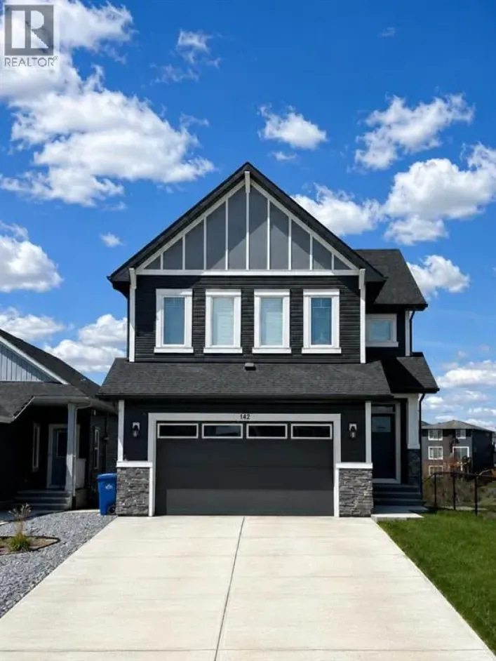 142 Sandstone Drive, Okotoks