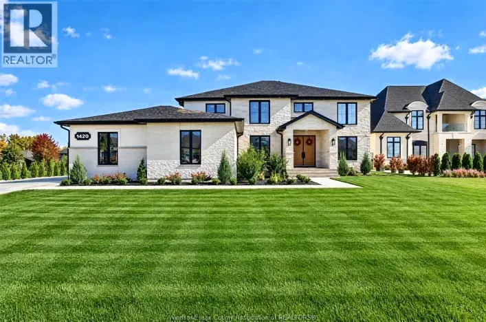 1420 MULLINS DRIVE, Lakeshore