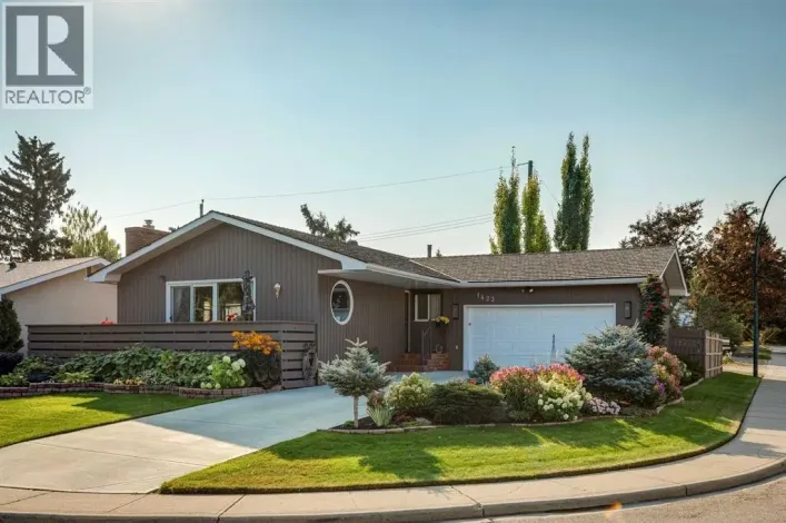 1423 107 Avenue SW, Calgary