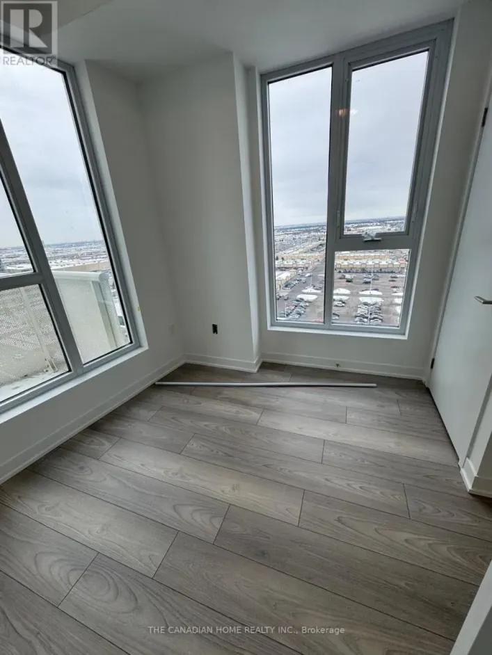1423 - 498 CALDARI ROAD, Vaughan