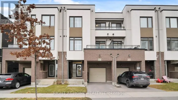 1423 CLARRIAGE COURT, Milton