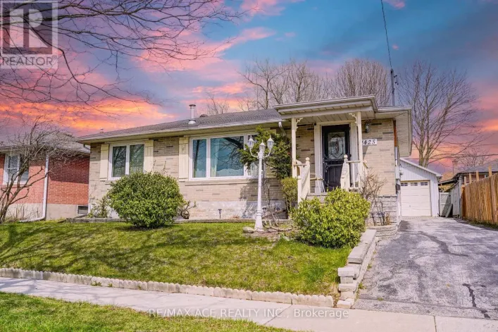1425 LAKEFIELD DRIVE, Oshawa