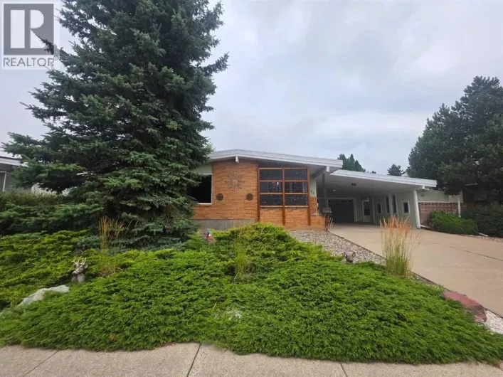 1425 Scenic Drive S, Lethbridge