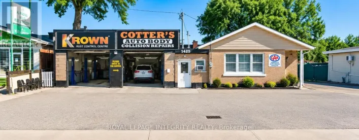 1425 WOODROFFE AVENUE, Ottawa
