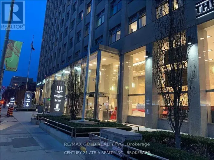 1426 - 111 ST CLAIR AVENUE W, Toronto