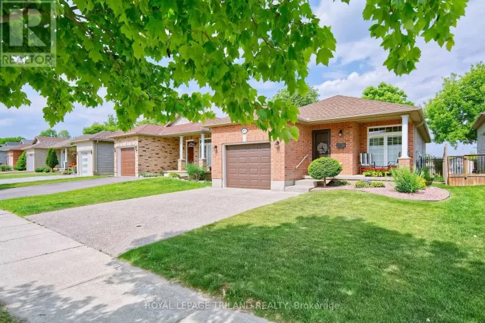 1427 SOUTH WENIGE DRIVE, London North