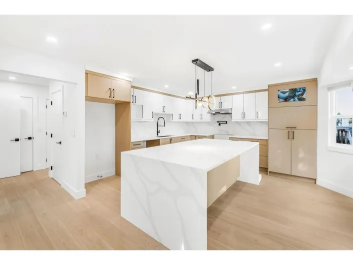 14278 HYLAND ROAD, Surrey