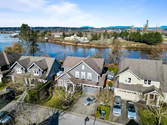 14279 37 AVENUE, Surrey