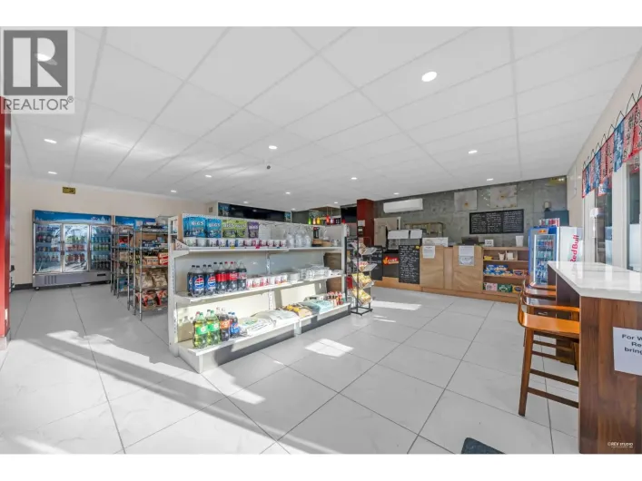 1429 BRUNETTE AVENUE, Coquitlam