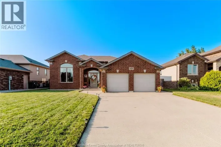 1429 OAKWOOD AVENUE, Lakeshore