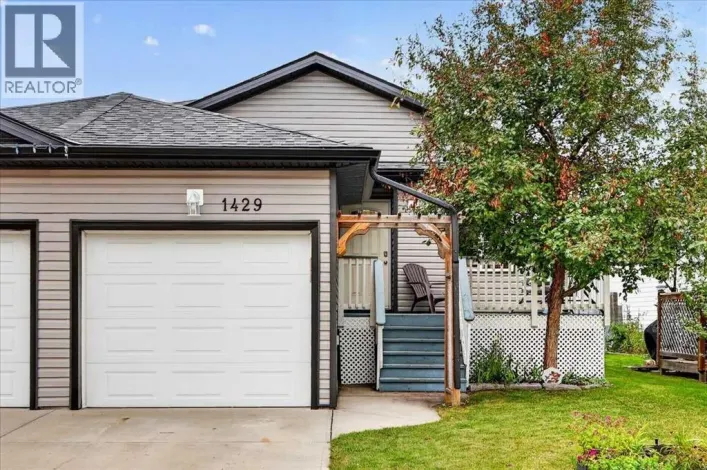 1429 Strathcona Way, Strathmore