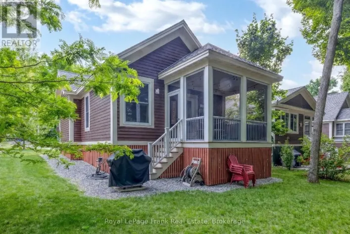 143 - 6 FARM VIEW LANE, Prince Edward County