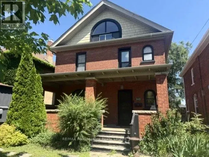143 FOURTH STREET W, Collingwood